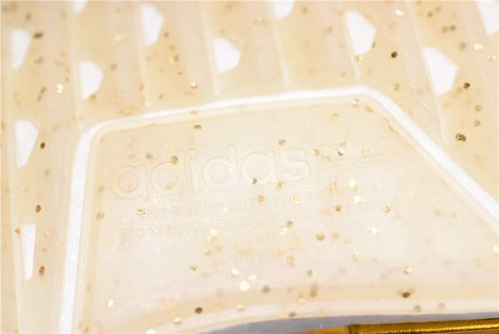 pharrell  nmd hu china gold happy f99762